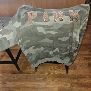 Pink camouflage sweat suit Size large